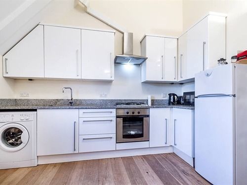 Windsor Holiday Apartments Londra Esterno foto