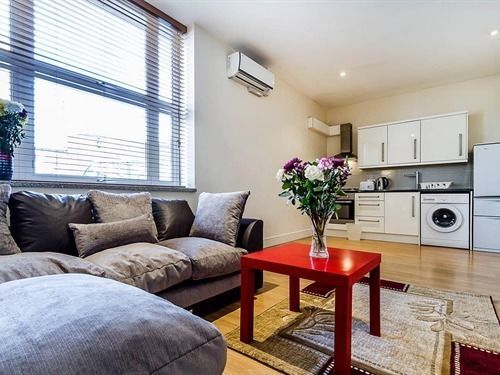 Windsor Holiday Apartments Londra Esterno foto